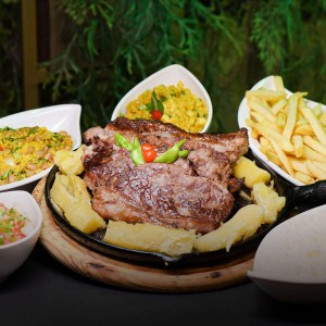 Coliseu Grelhado & Music Hall em Caldas Novas