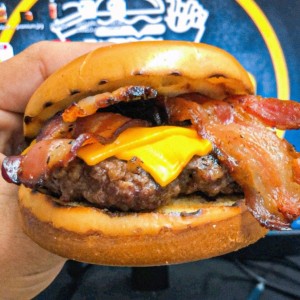 Guloso Burger e Acaí