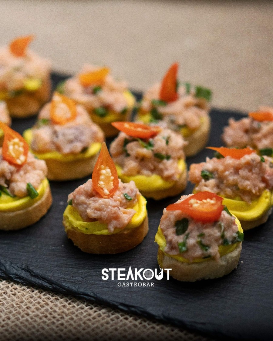 Steakout Vinhos e Grelhados